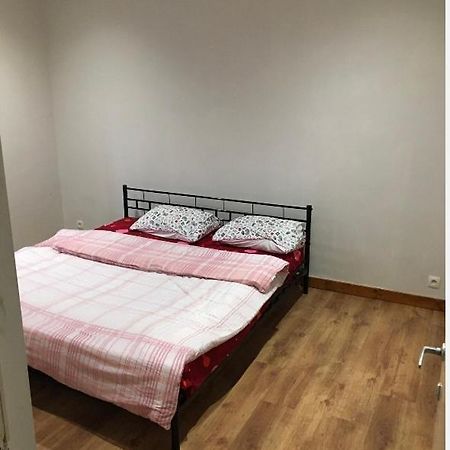 Grande Maison Avec Plusieurs Chambres A Louer เลียจ ภายนอก รูปภาพ