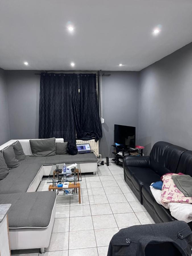 Grande Maison Avec Plusieurs Chambres A Louer เลียจ ภายนอก รูปภาพ