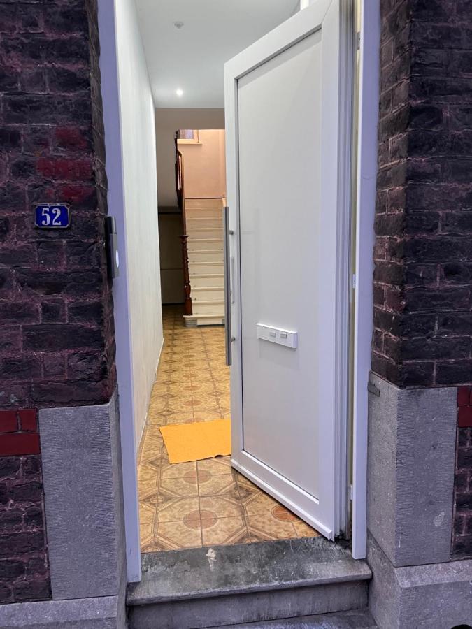 Grande Maison Avec Plusieurs Chambres A Louer เลียจ ภายนอก รูปภาพ